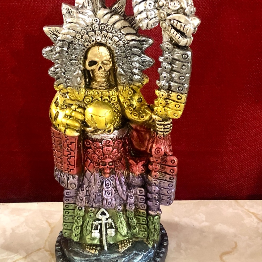 Aztec Santa Muerte 7 Potencias Metallic Multicolor Decorative Statue